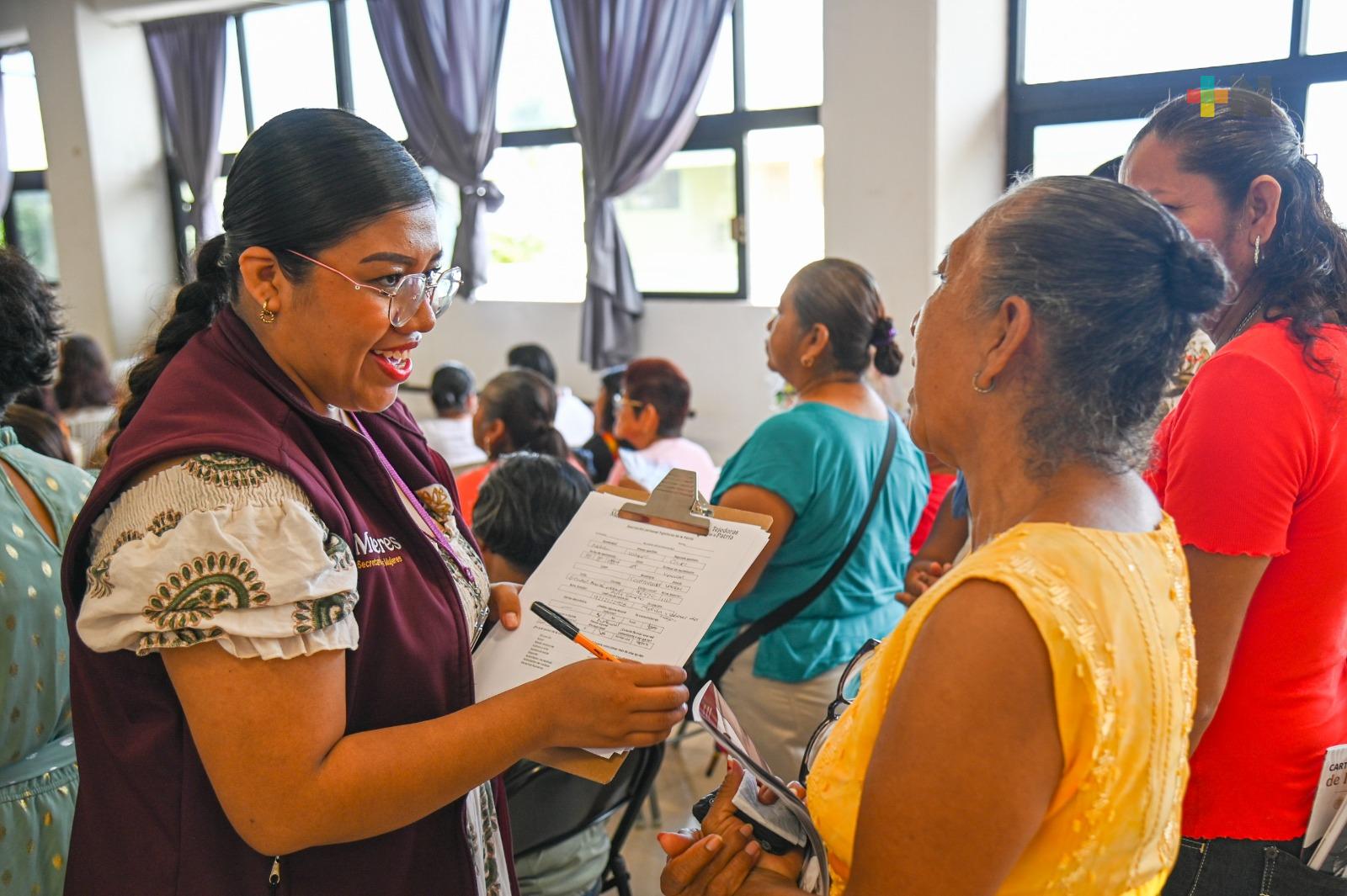 Realizan asamblea de mujeres “Voces por la igualdad y contra las violencias” en Coatzacoalcos