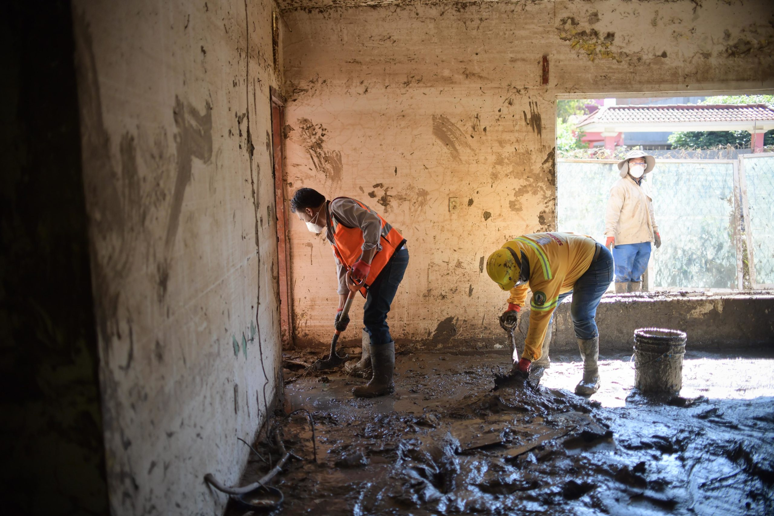 Cada casa, una historia: brigadistas acompañan la reconstrucción en Poza Rica