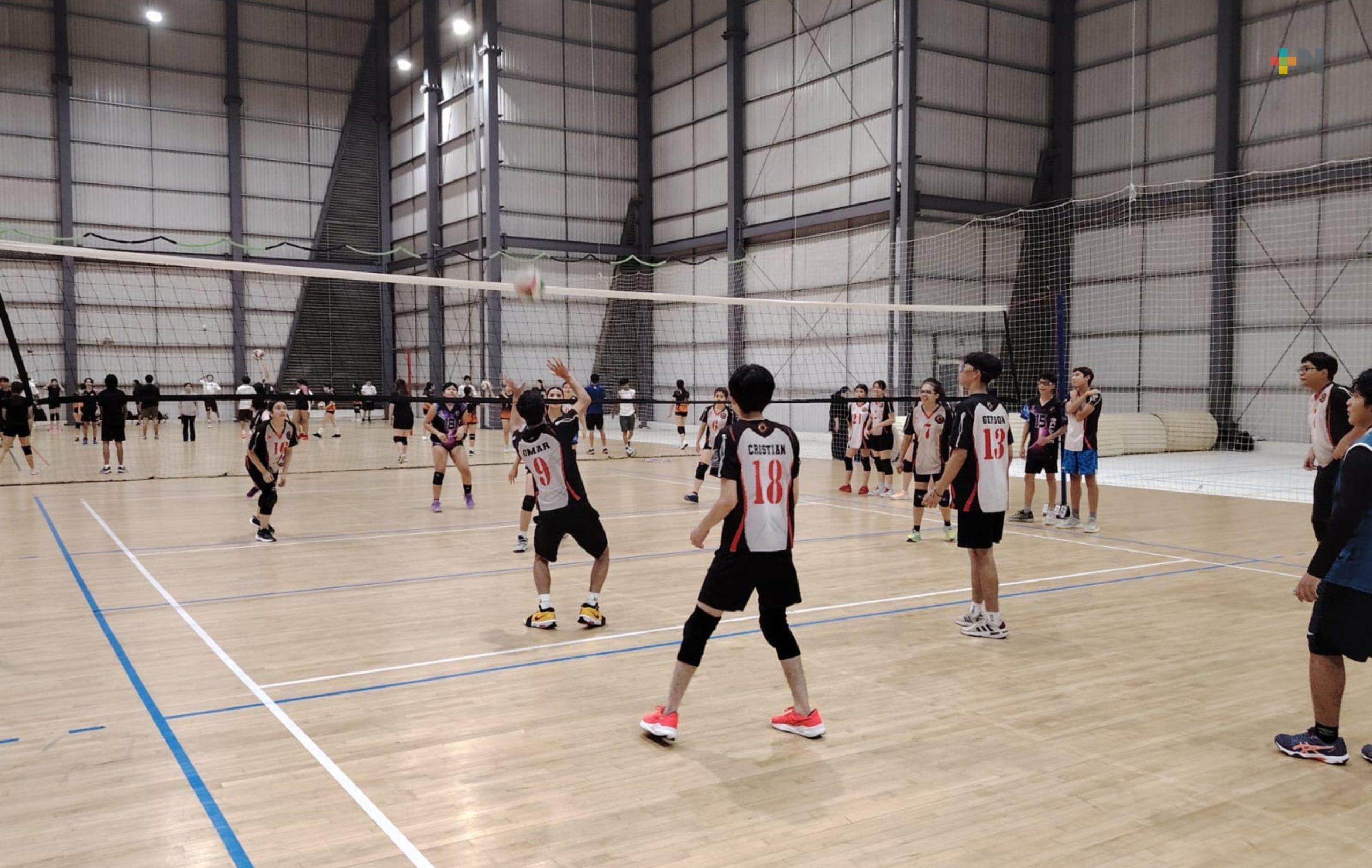 Otra opción para aprender a jugar el voleibol de sala en Xalapa