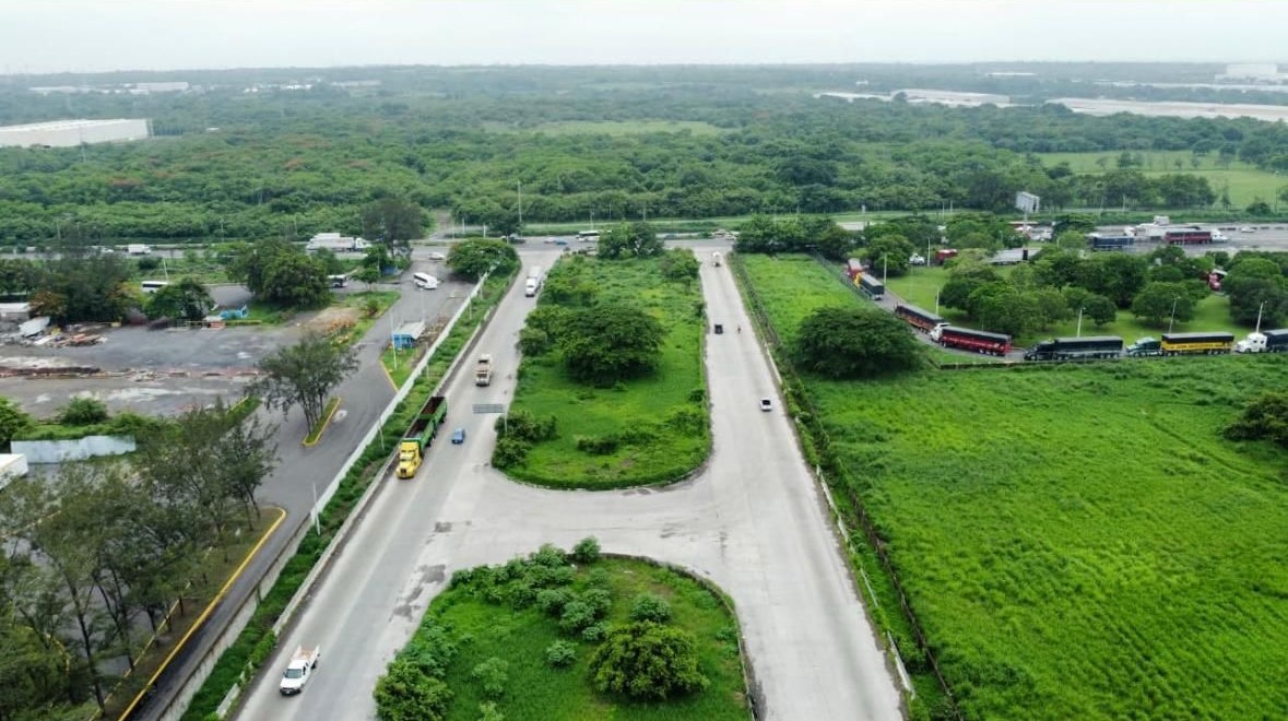 Avance del 42% en construcción de puente de distribuidor vial en Veacruz puerto