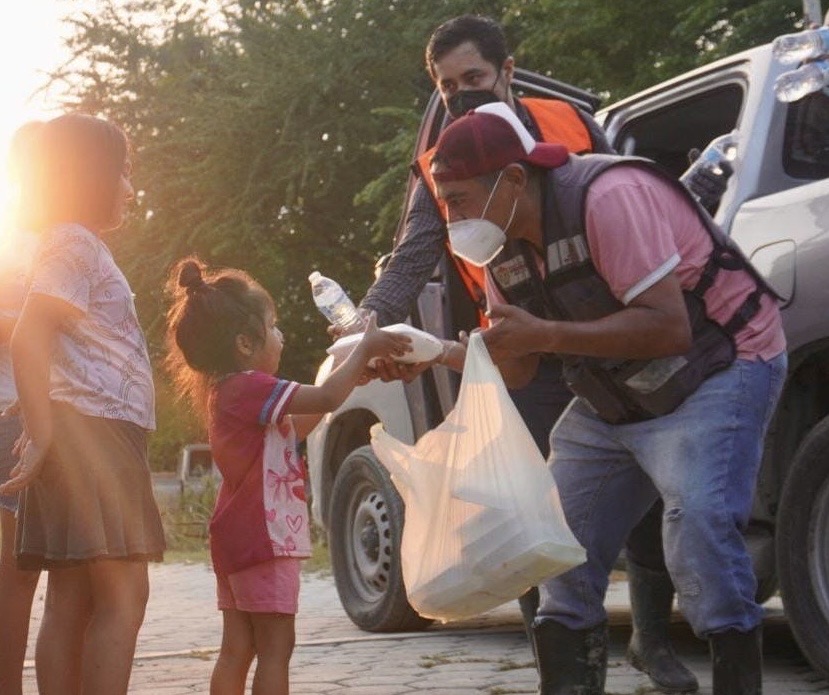 DIF Estatal permanece junto a las familias afectadas en el norte del estado
