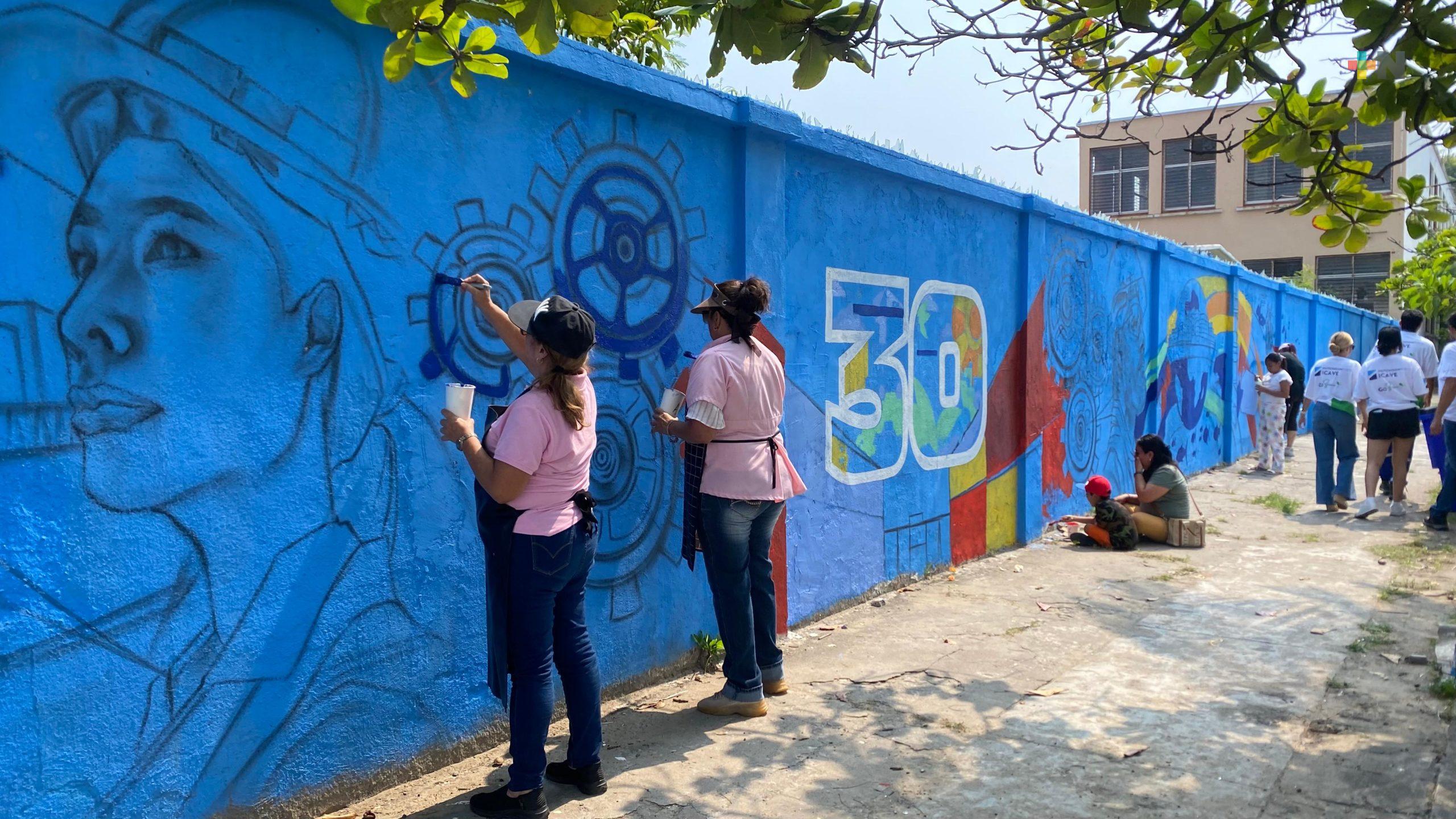 Un mural que celebra la identidad portuaria de Veracruz