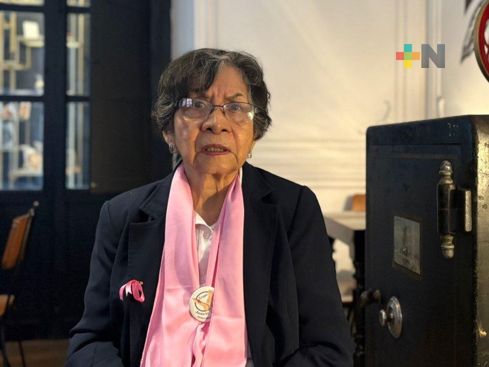 Tras sobrevivir al cáncer de mama conforma un grupo de apoyo