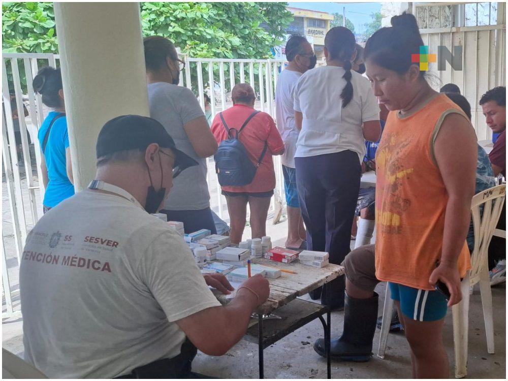 Refuerzan atención médica y exhortan a vacunarse en municipios afectados por lluvias