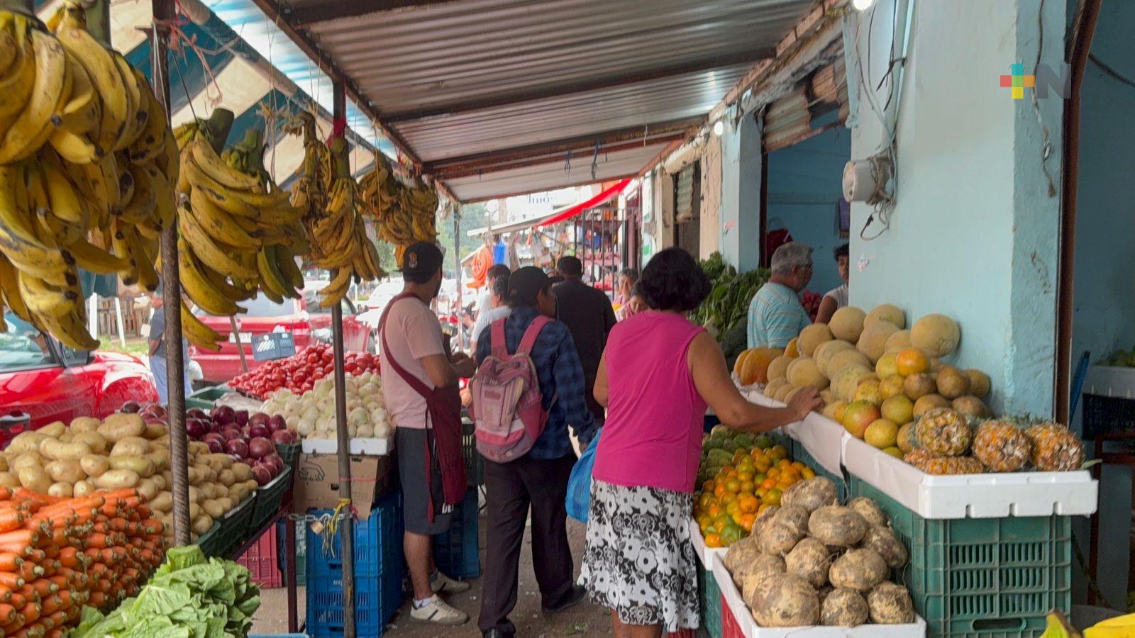 Comerciantes acuerdan liberar espacios en el centro de Villa Allende