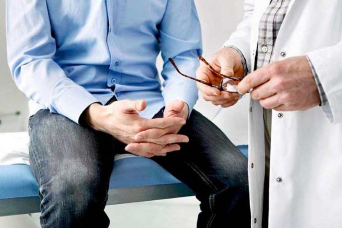 Especialistas llaman a hombres mayores de 40 a realizarse chequeos periódicos