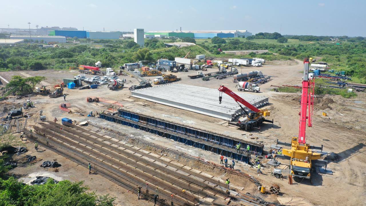 Avanza distribuidor vial del puerto de Veracruz; genera 16 mil empleos