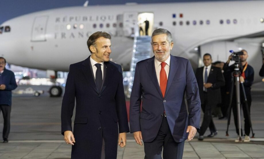 Macron llega a México; se reúne esta mañana con Sheinbaum