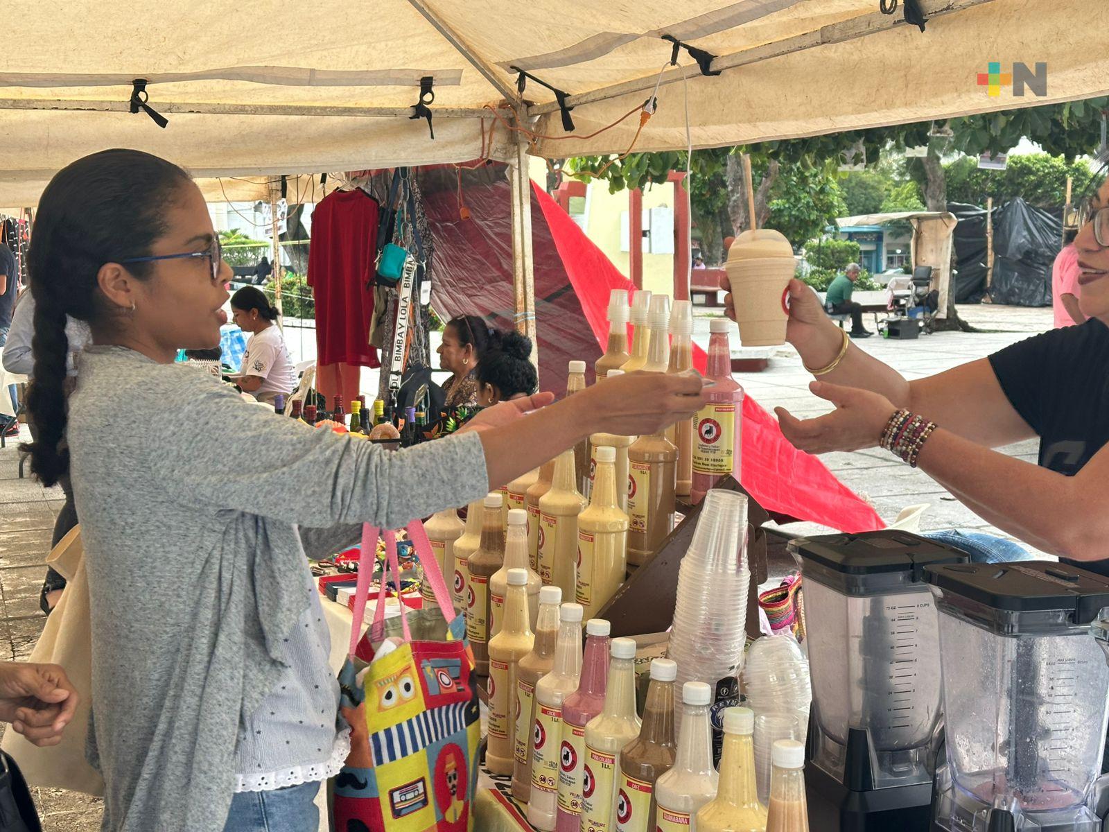 Emprendedores apoyan a agrupación que atienden a personas con síndrome de Down