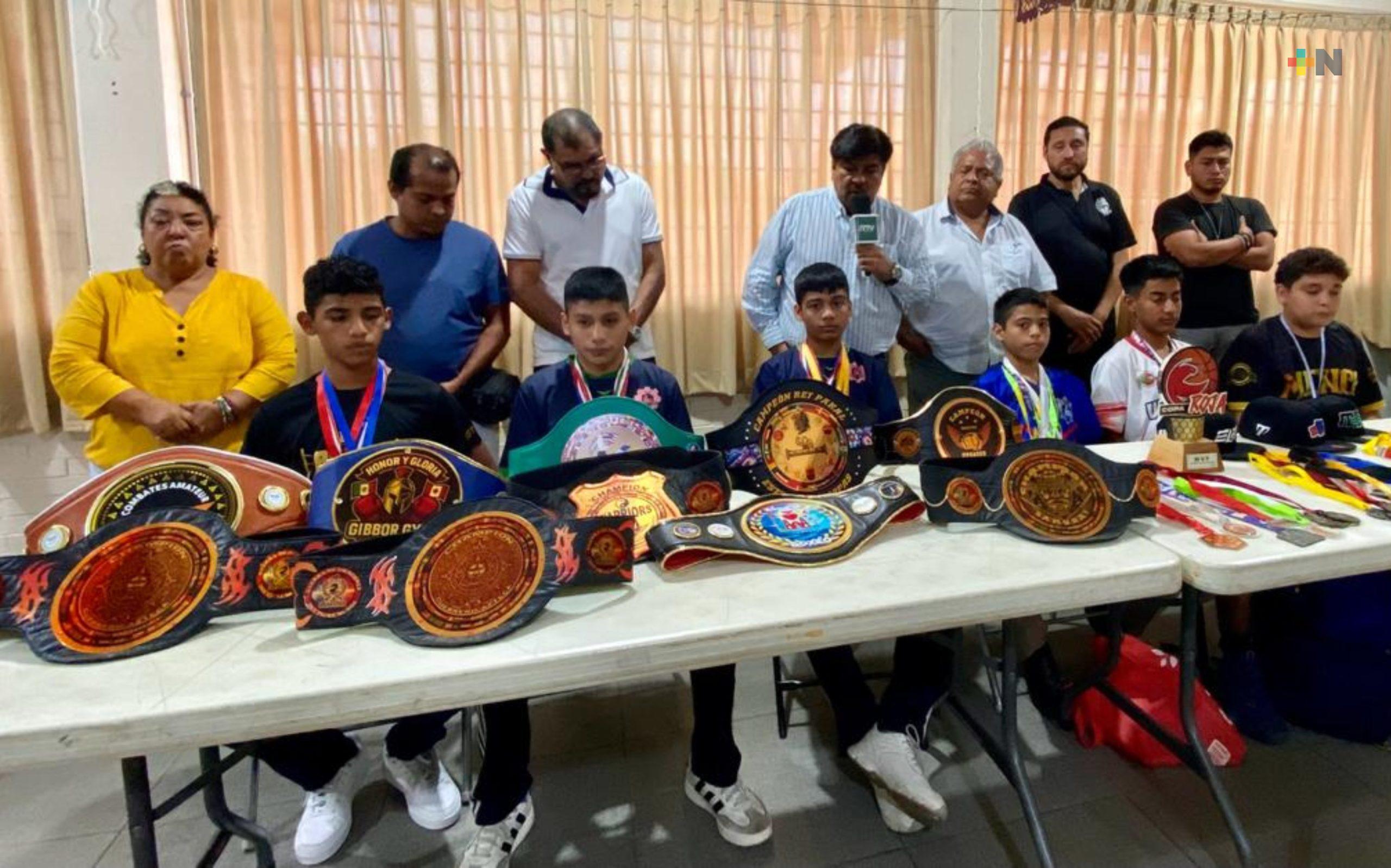 Secundaria de Coatza promueve vida saludable mediante el deporte