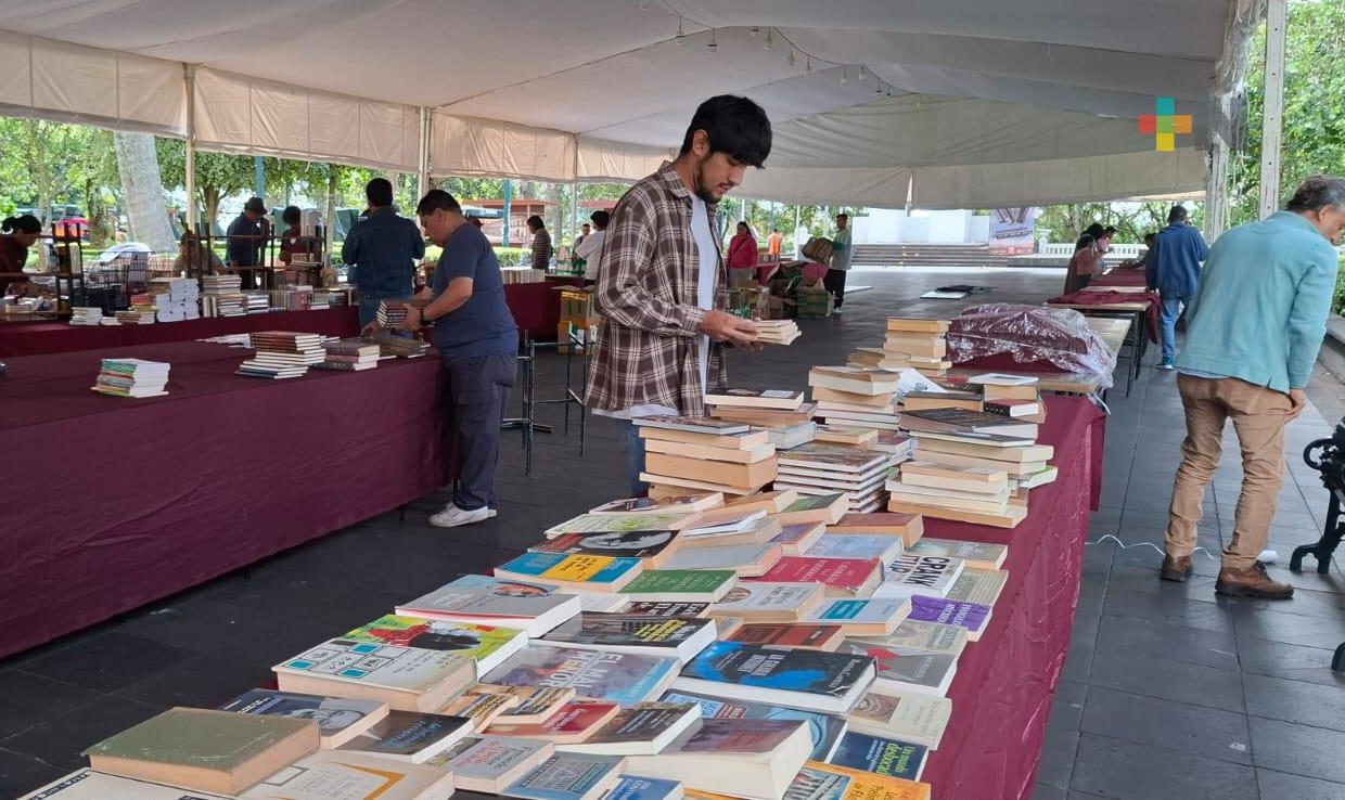 Libreros ya se preparan para la Feria Xalapeña del Libro