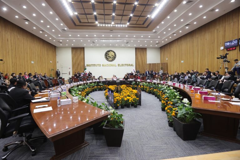 Resuelve INE 128 Procedimientos Ordinarios Sancionadores