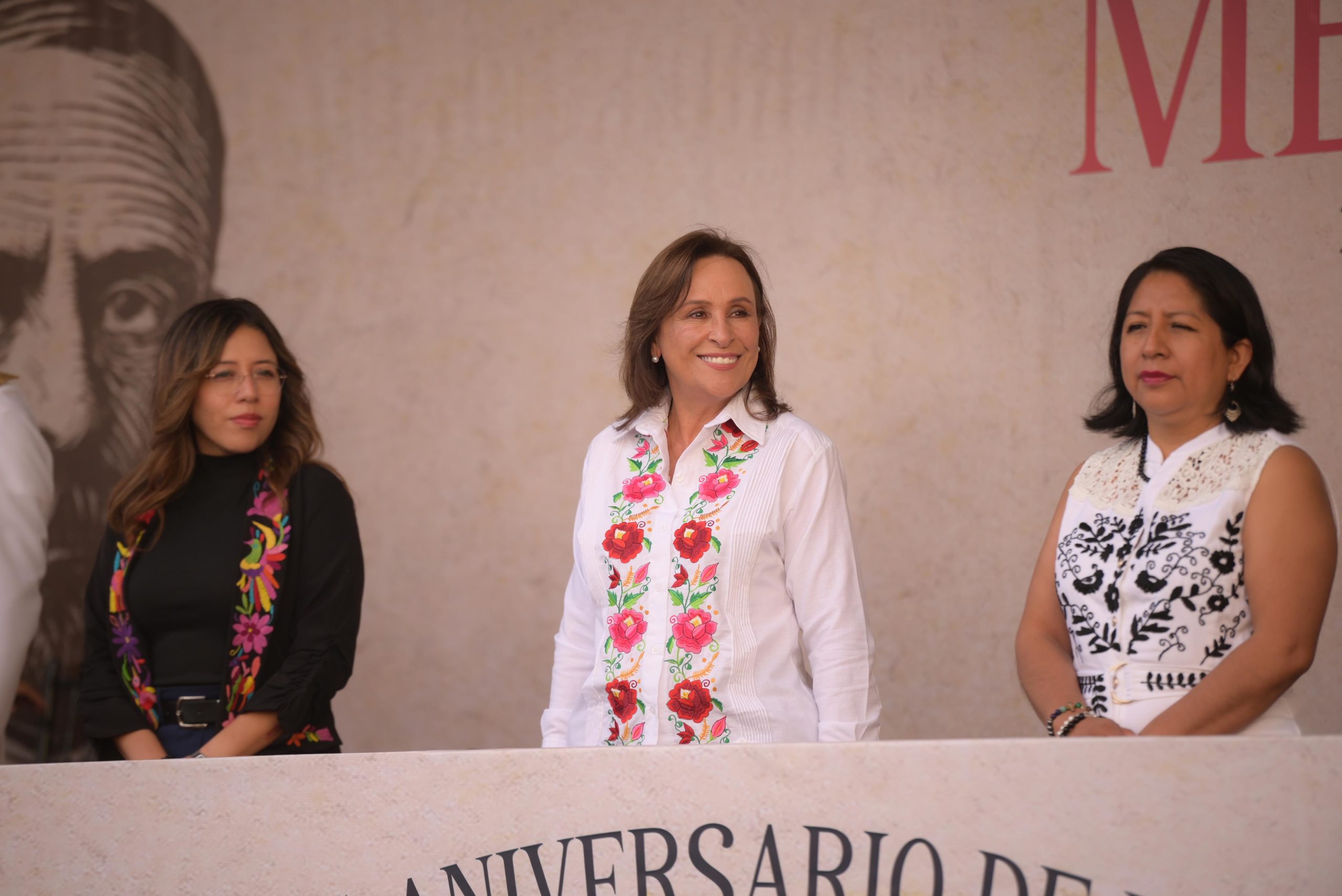 Rocío Nahle encabeza su primer Desfile Cívico–Deportivo por el 115 aniversario de la Revolución Mexicana