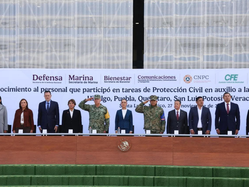 Rocío Nahle acompaña a la presidenta Claudia Sheinbaum en reconocimiento a las Fuerzas Armadas y civiles por apoyo ante lluvias