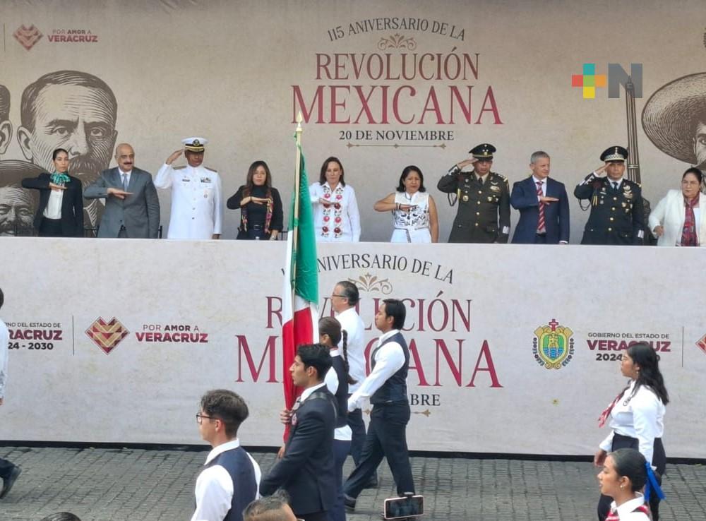 Se conmemora el 115 aniversario de la Revolución Mexicana, en Xalapa