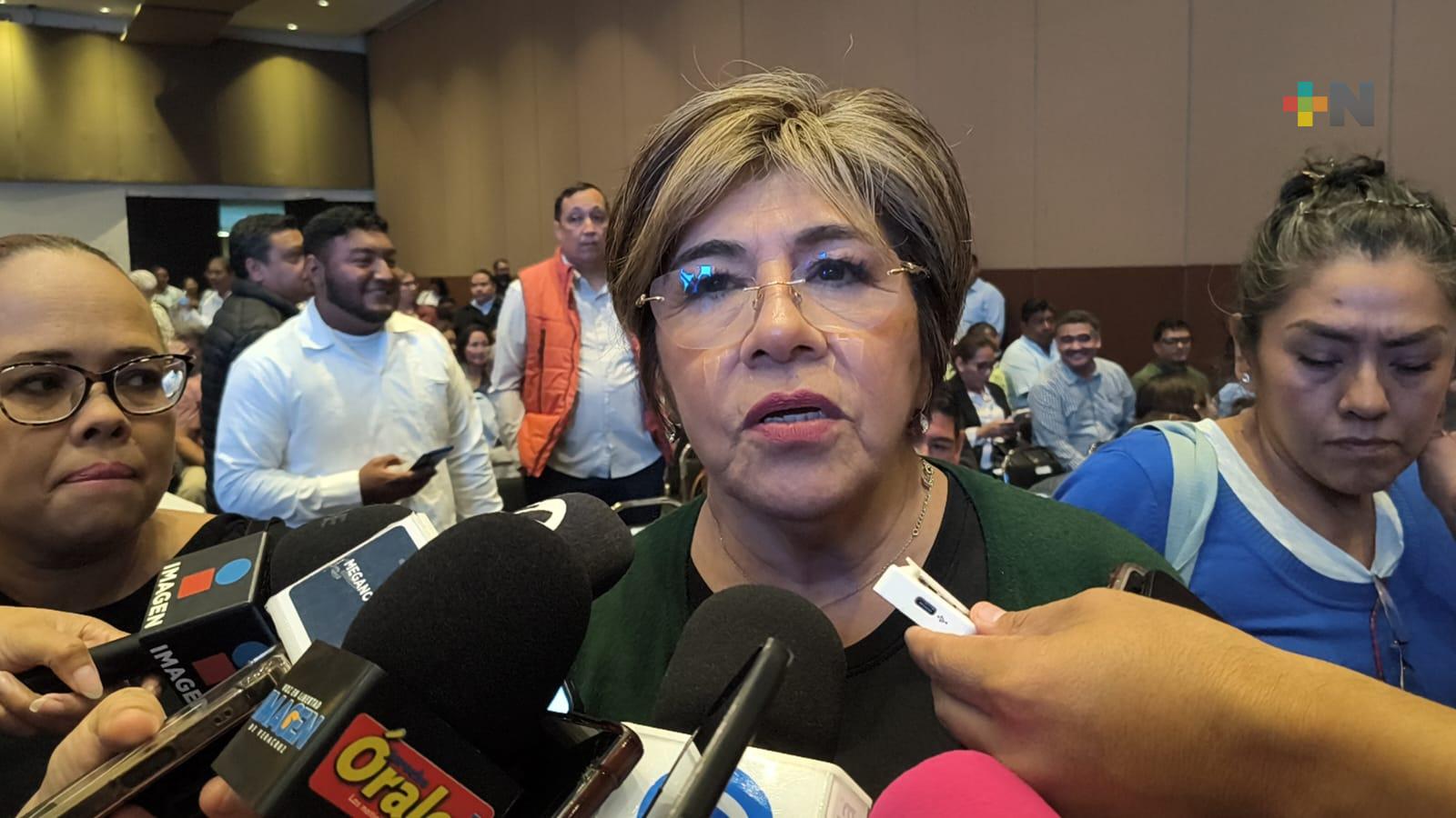 Rosa María Hernández revisará tema de plazas sindicales del ayuntamiento de Veracruz