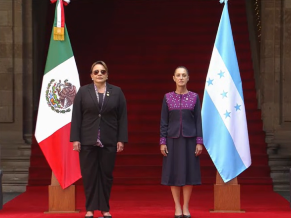 Sheinbaum recibe a Xiomara Castro en Palacio Nacional