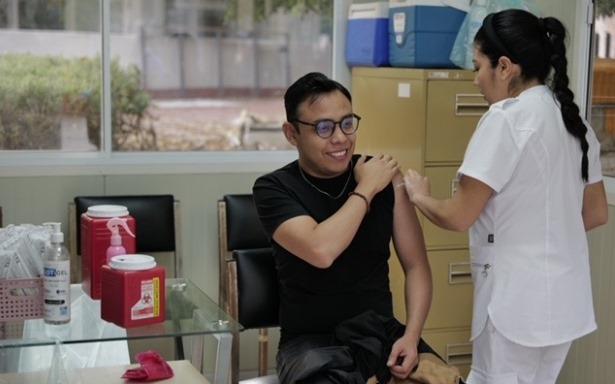 IMSS avanza en meta de campaña de vacunación para la temporada invernal