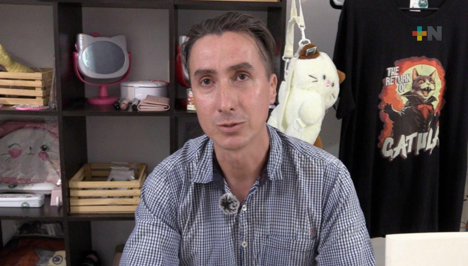 Restaurante en Veracruz promueve la adopción de gatos callejeros