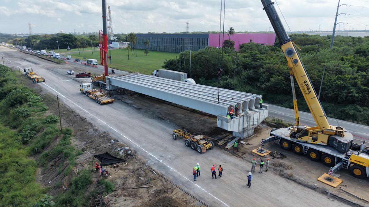 Avanza sin contratiempos construcción del nuevo distribuidor vial al puerto de Veracruz: SICT