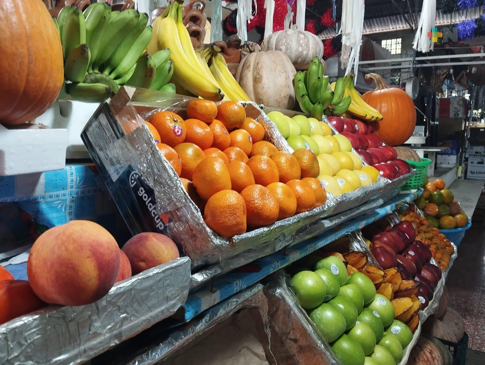 Algunas frutas incrementan de precio en mercado Zaragoza