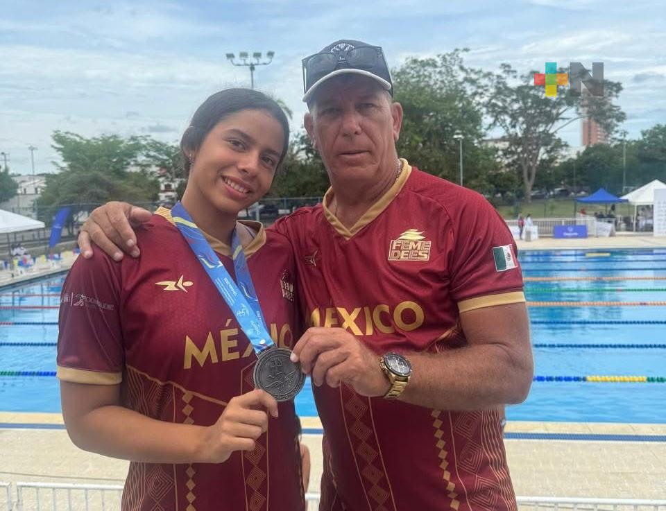 Destacan nadadores veracruzanos en Juegos Deportivos Escolares Centroamericanos y del Caribe