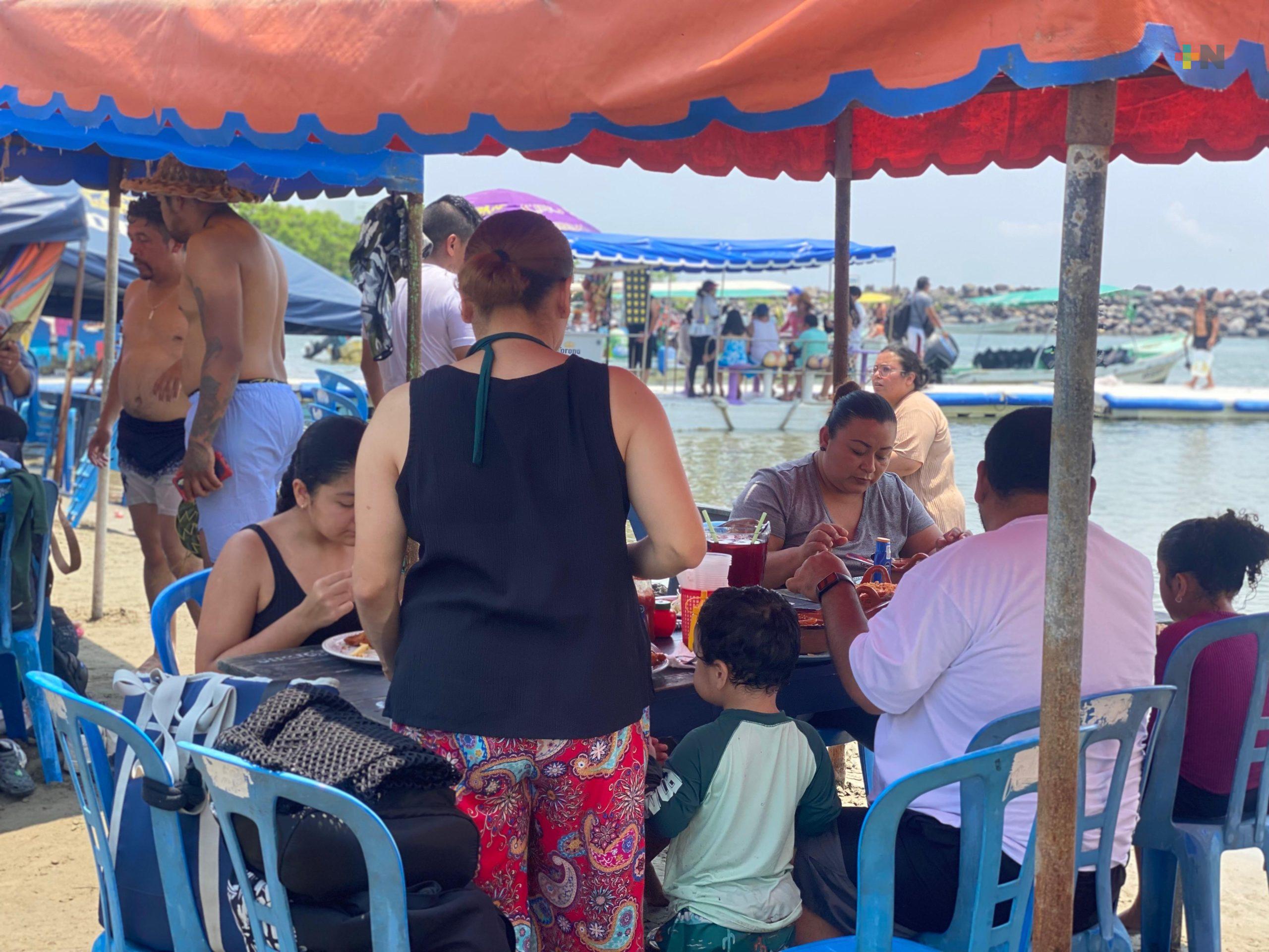 Alertan sobre riesgos de compartir viajes en redes durante vacaciones