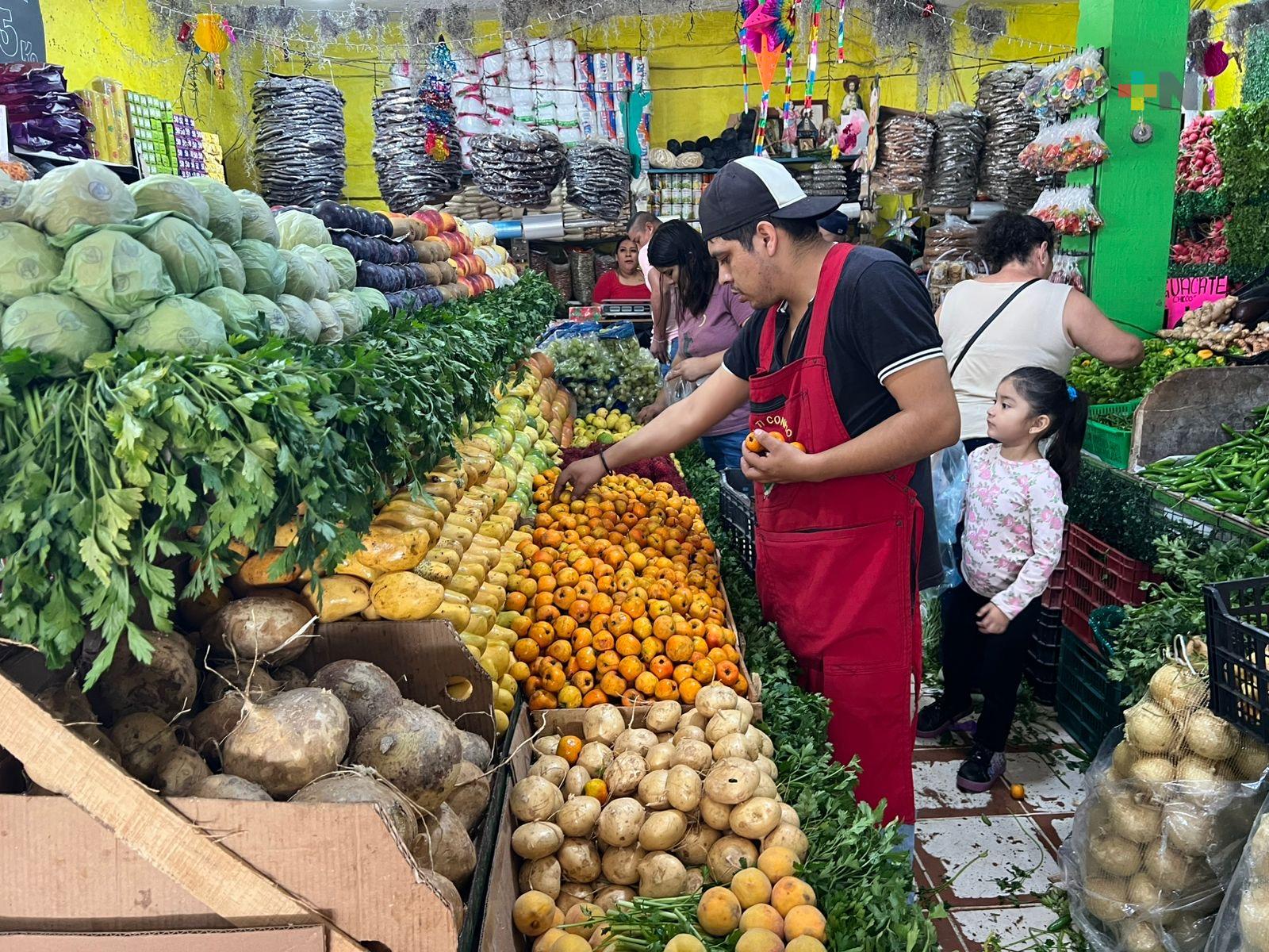 La cena navideña impulsa la unión familiar y el comercio local