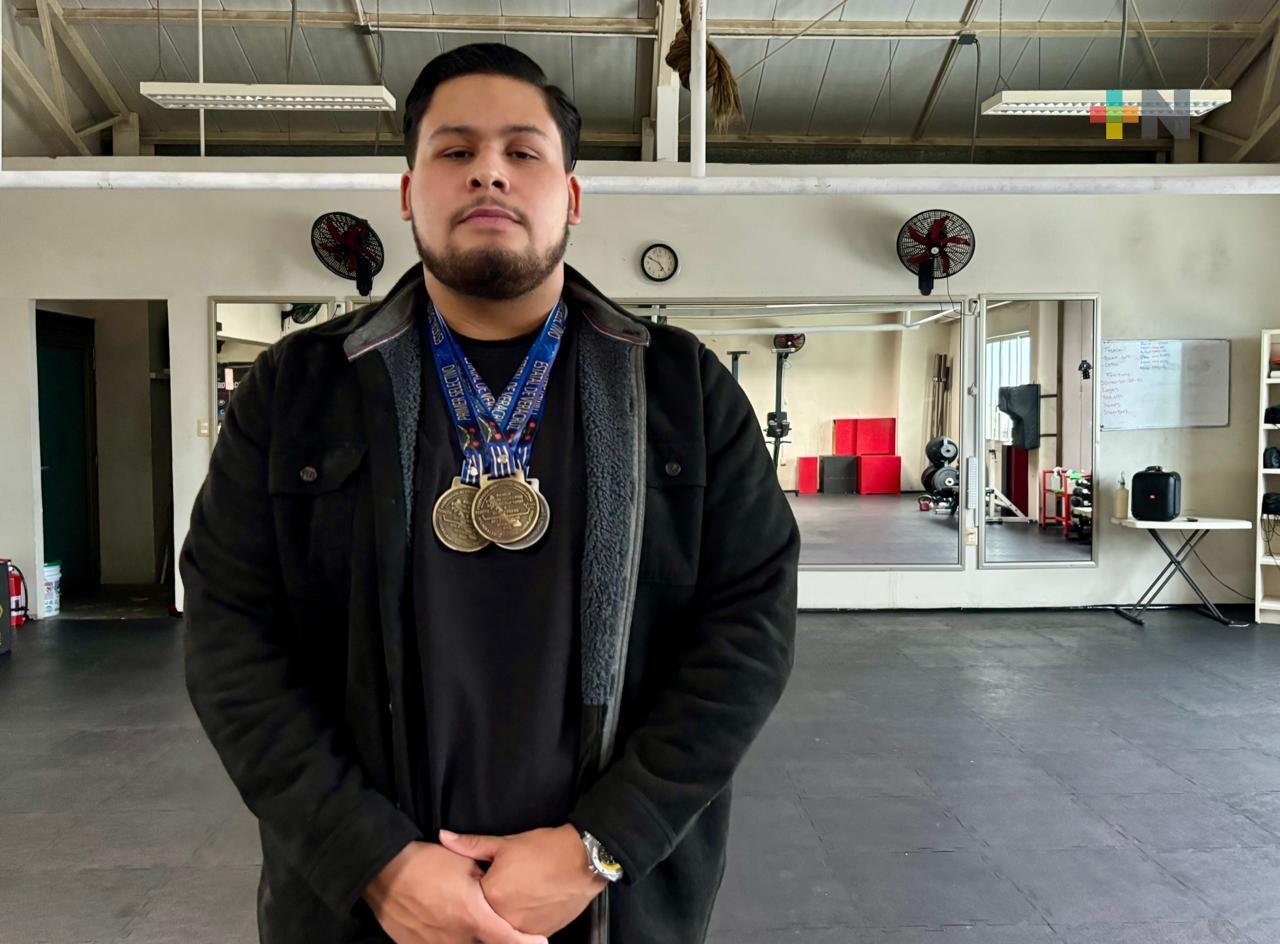 Amir Mancilla gana el Selectivo Estatal de Powerlifting y avanza al Nacional 2026