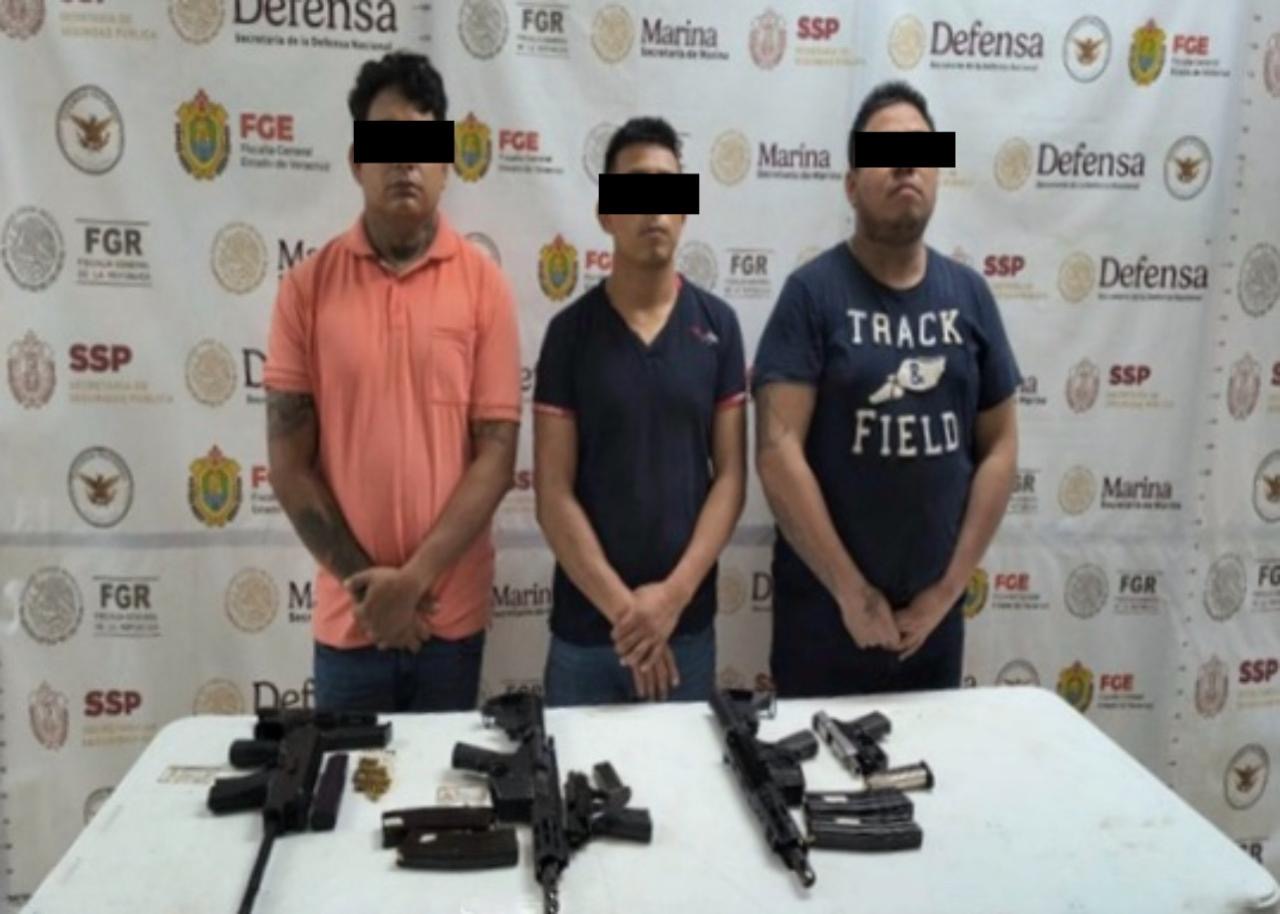 SSP detiene a 18 personas y asegura armas, presuntas drogas y vehículos en 20 municipios