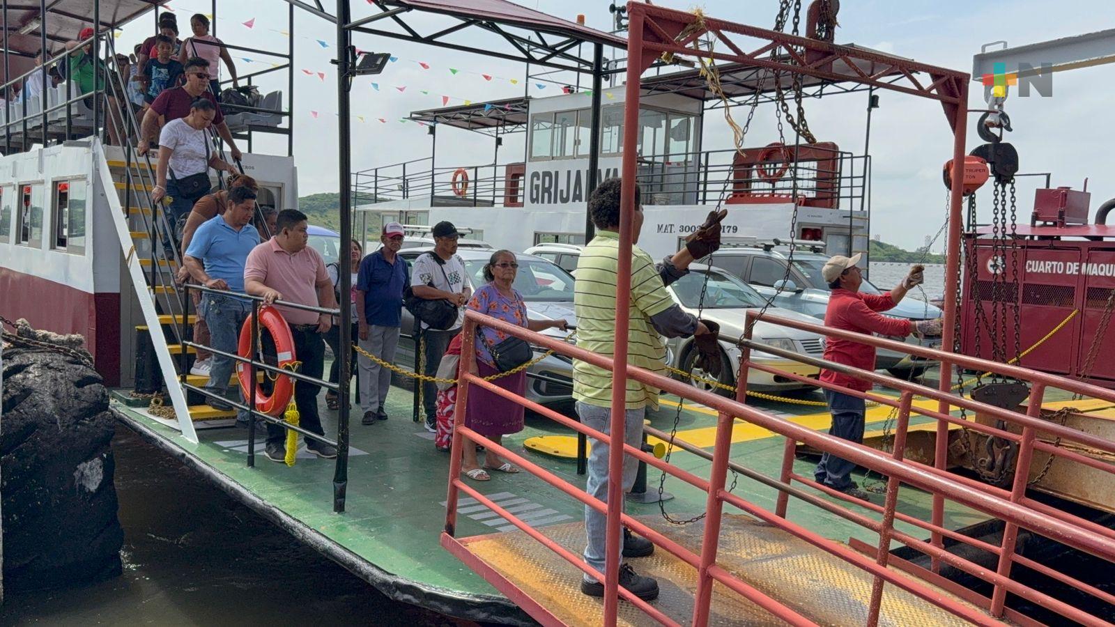 Transbordador Coatzacoalcos–Allende mantendrá horarios normales en temporada decembrina