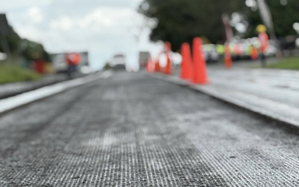 Refuerza SICT la conservación carretera con trenes de pavimentación en Veracruz