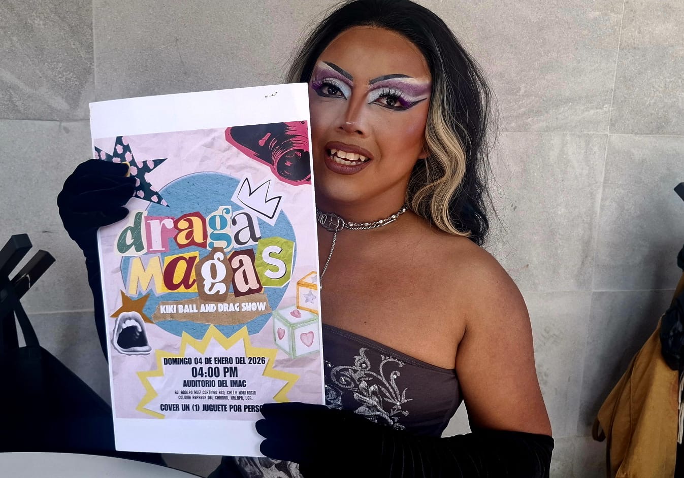 Drag queens de Veracruz recolectan juguetes para el Día de Reyes