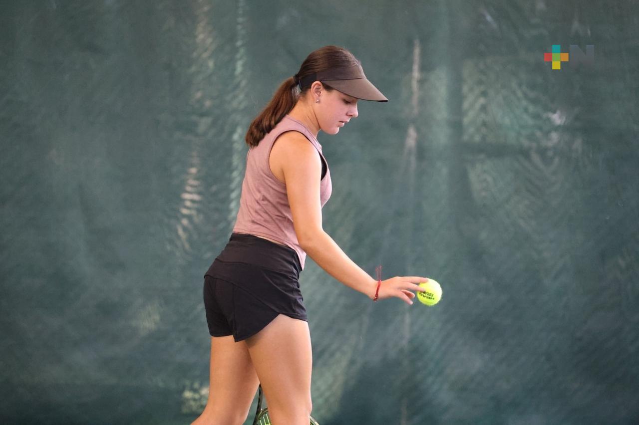 Anneliese Lezama entre las mejores tenistas del país