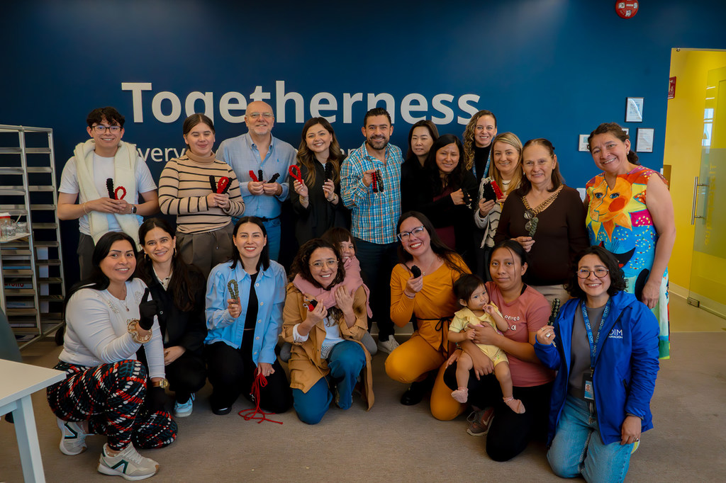 Cooperativa de mujeres en México ayuda a migrantes a reconstruir sus vidas por medio de artesanías