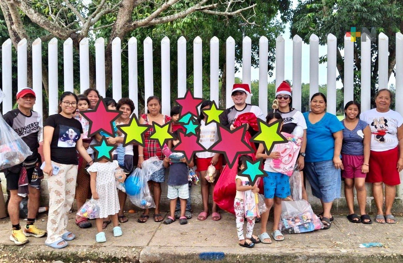 Entregan mil 400 juguetes en diversas colonias de Coatzacoalcos