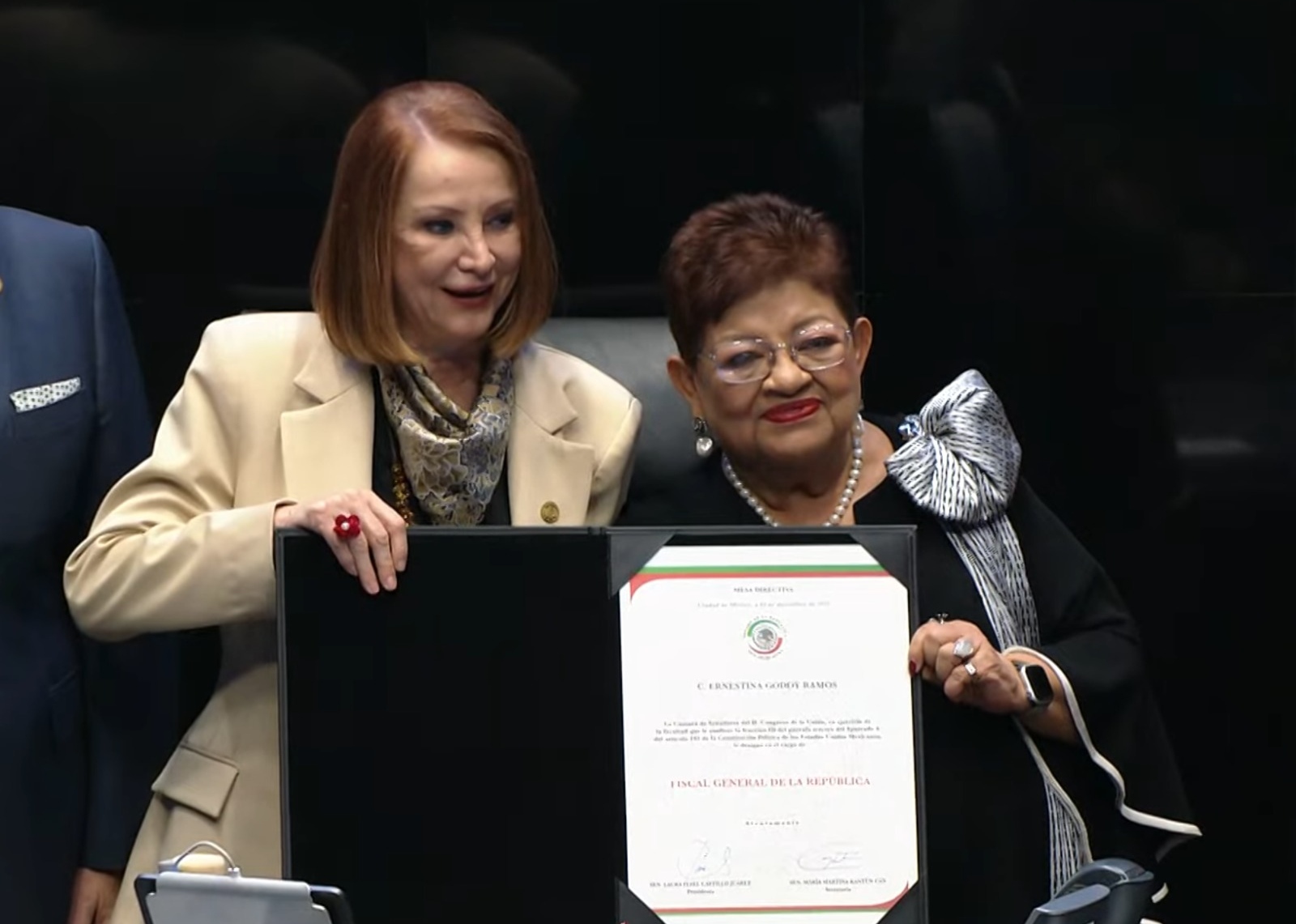 Ernestina Godoy es la nueva titular de la FGR