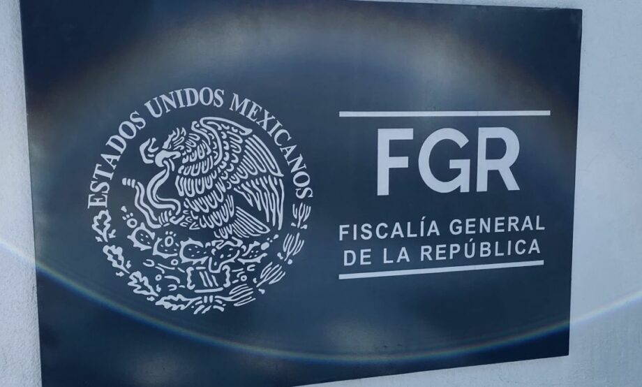 Ernestina Godoy, Maribel Bojorges y Luz Zarza, terna para FGR