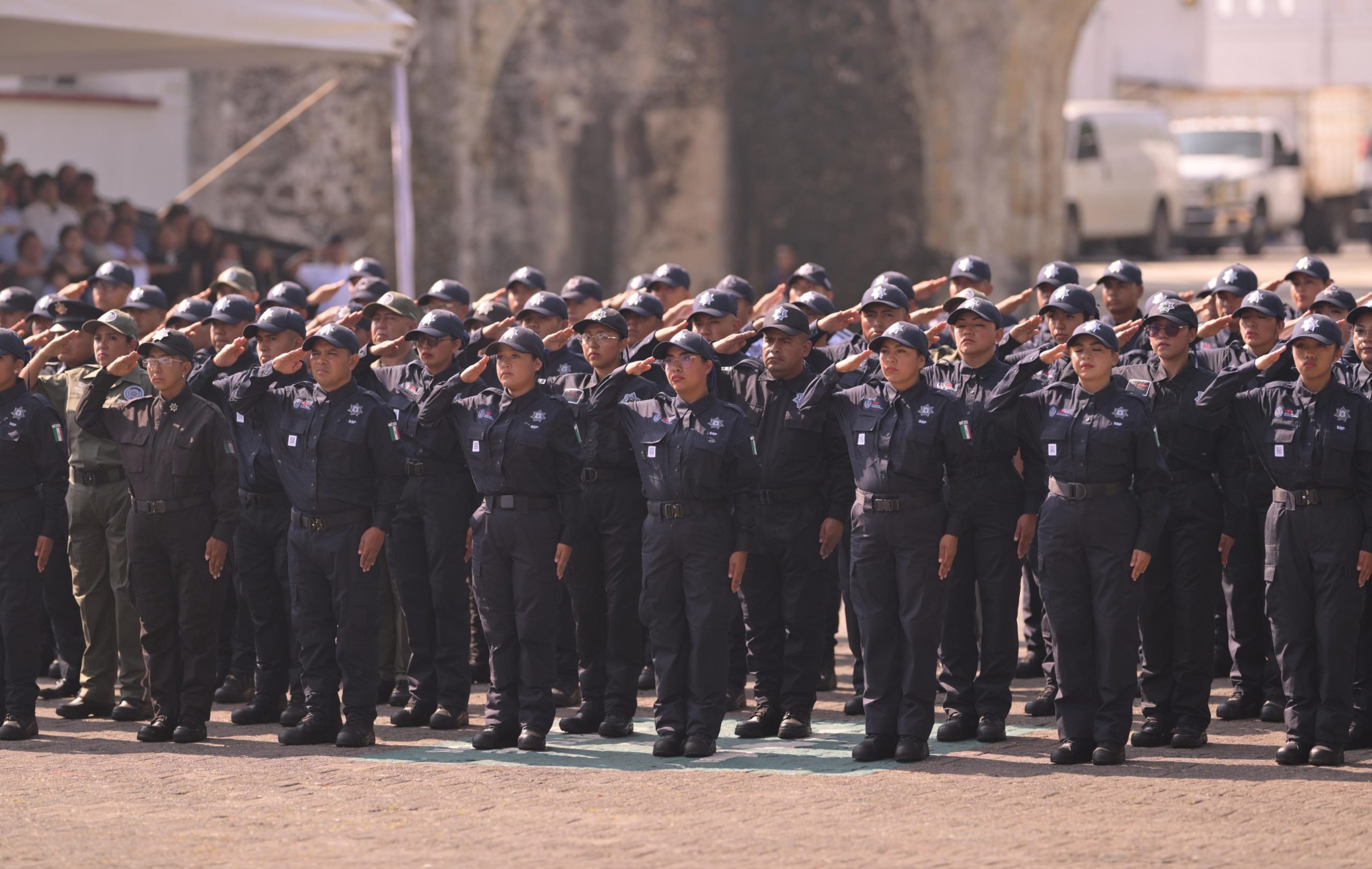 Veracruz suma a nuevos policías de proximidad y penitenciarios