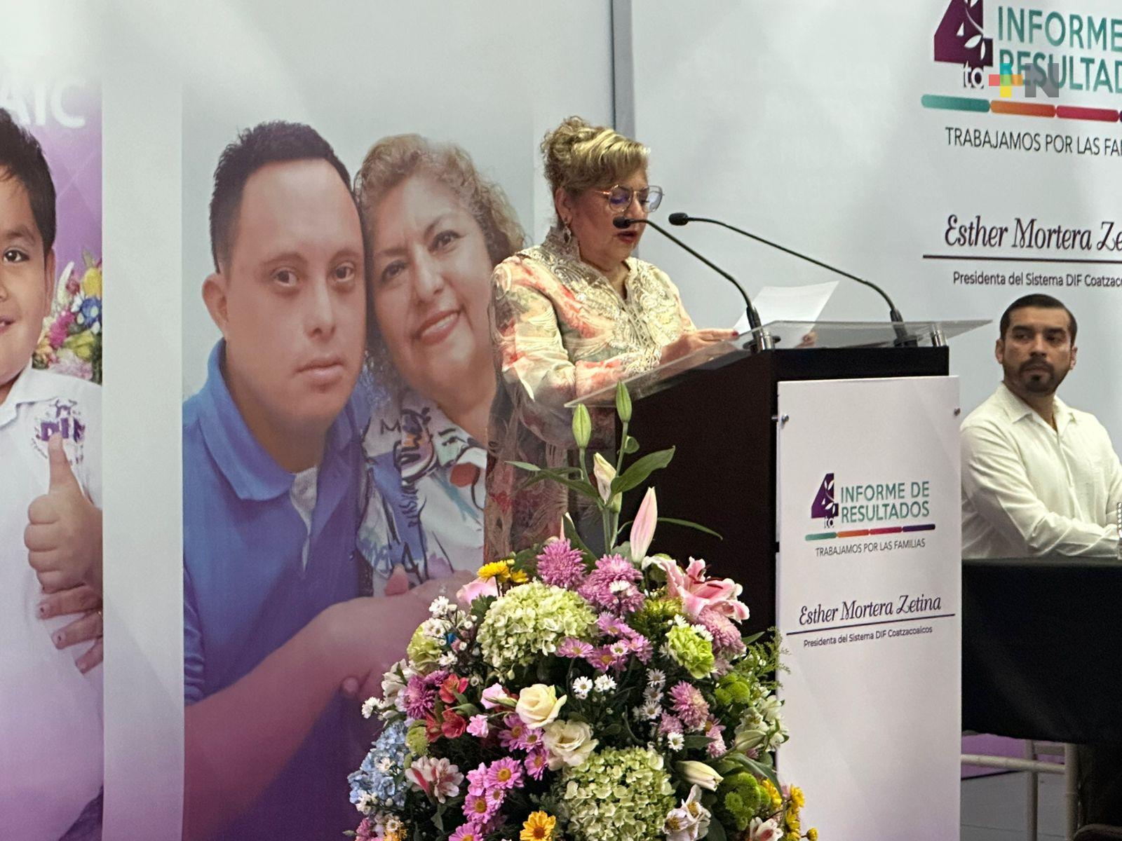 Presidenta del DIF Coatzacoalcos presentó su último informe de actividades