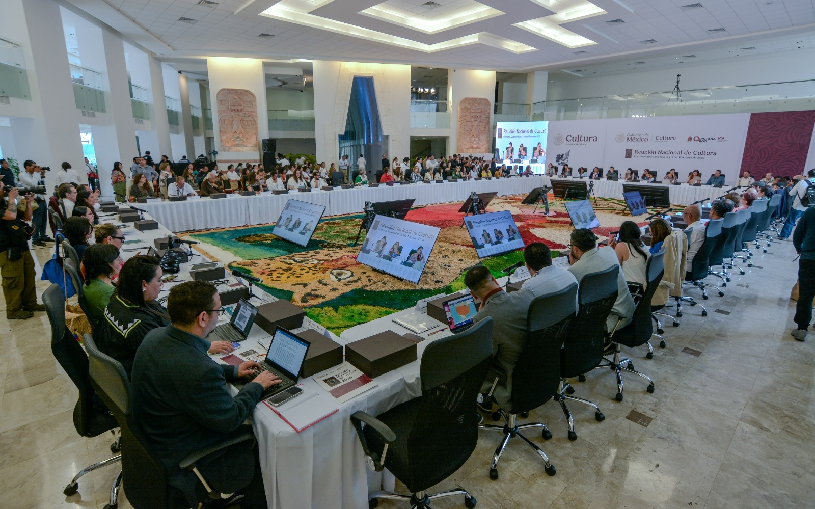 Secver lleva con orgullo la identidad veracruzana a la Reunión Nacional de Cultura