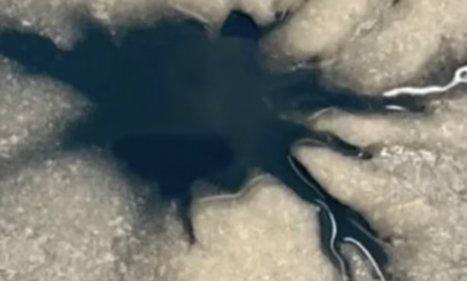 Revelan origen de la misteriosa “araña” helada en Júpiter