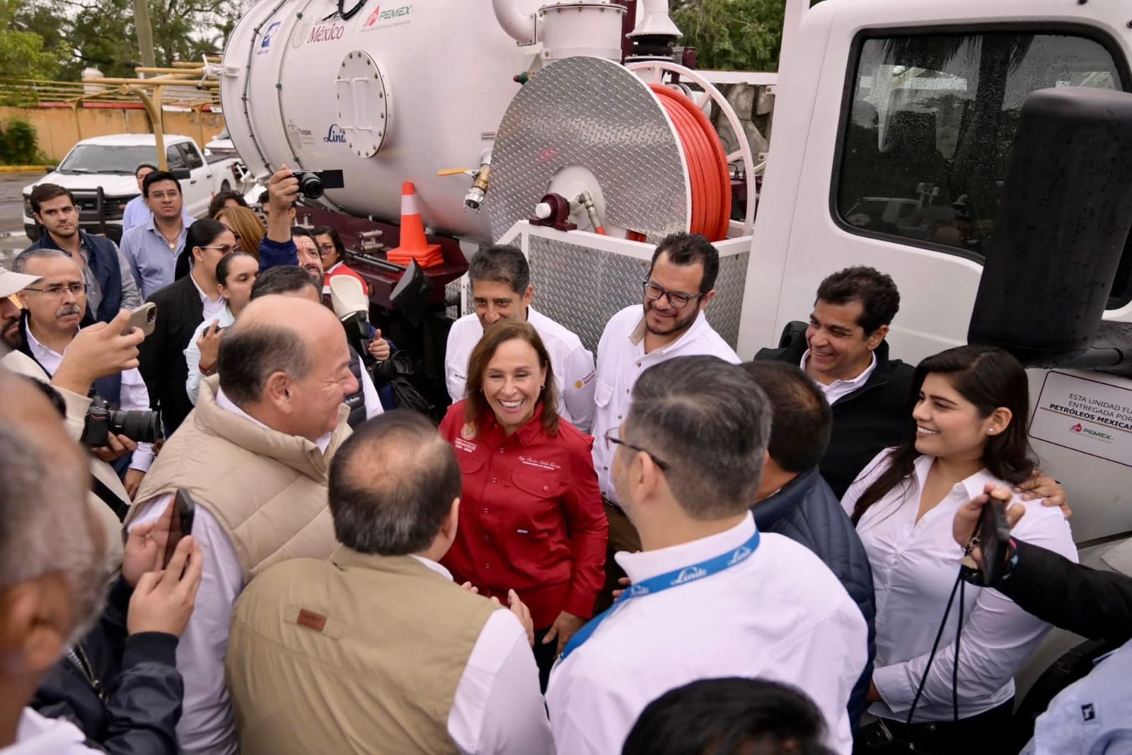 Gobernadora coordina trabajos de desazolve en zonas de Poza Rica