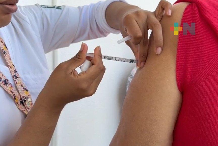 Invitan a martinenses a vucanarse para evitar Covid, influenza, tétanos y neumococo