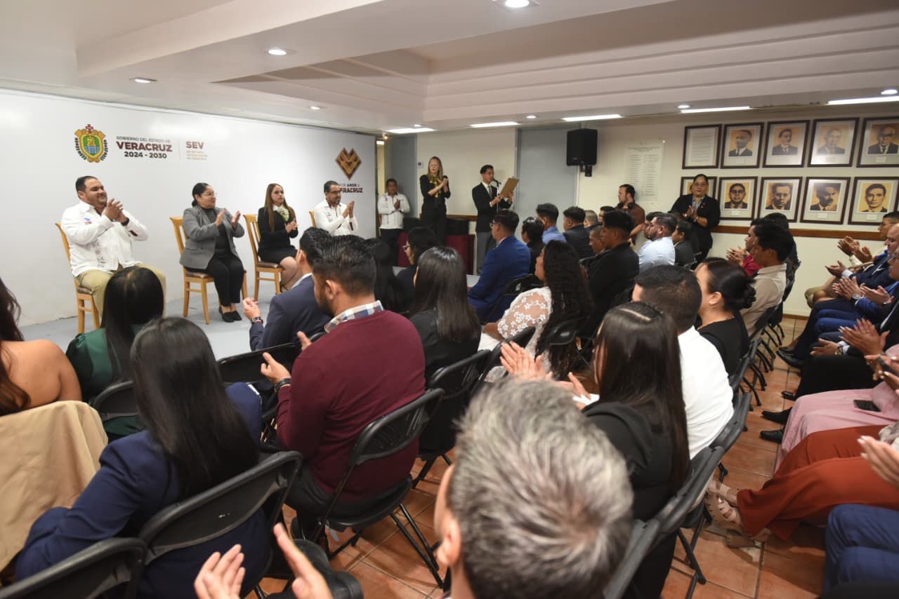 Reciben título de licenciatura 57 egresados del Tecnológico de Alvarado