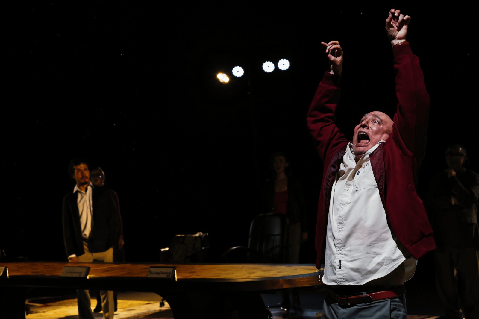 Hasta el 14 de diciembre estará la obra “Los Conferenciantes”