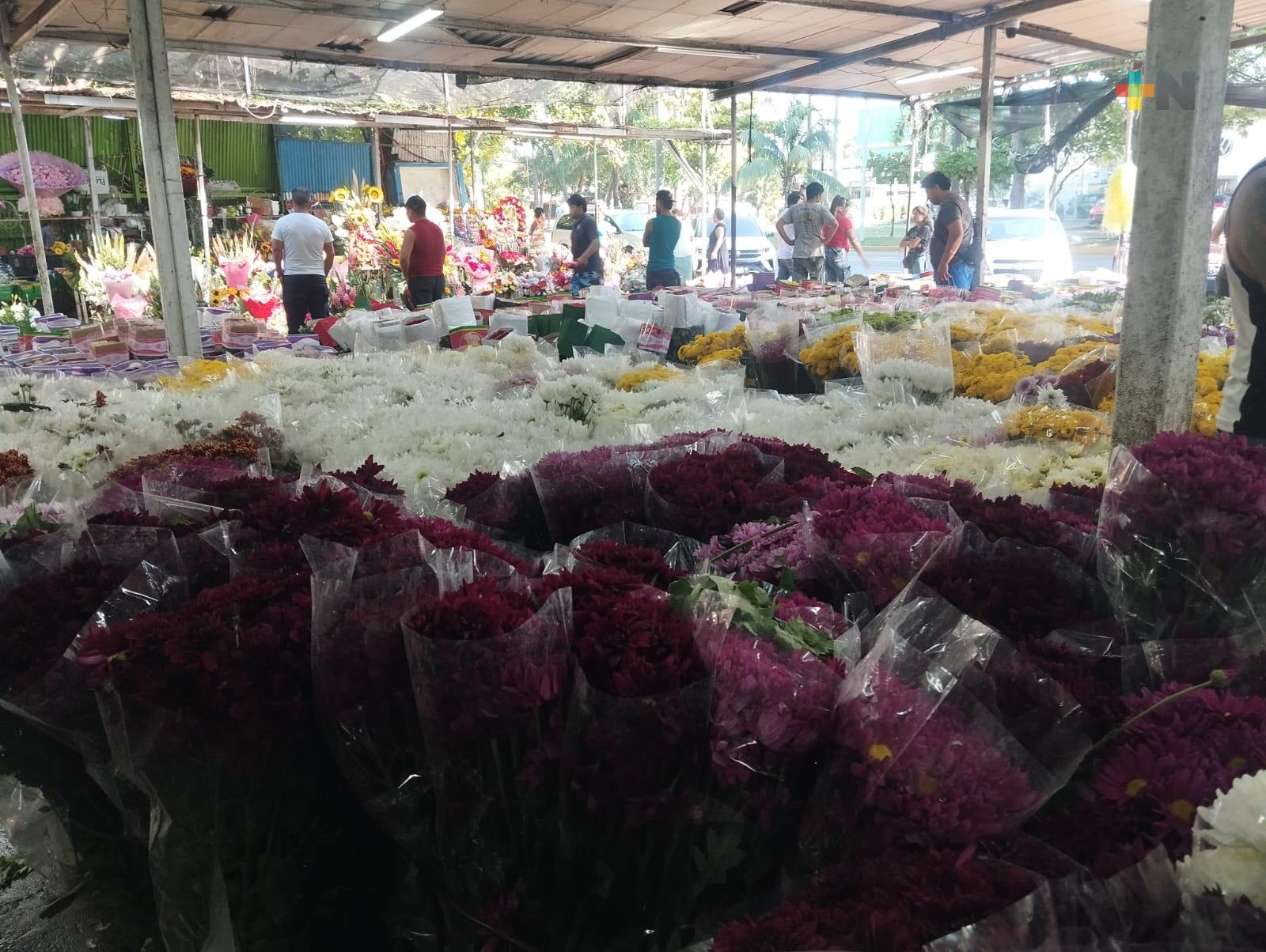 Se espera demanda de flores por fiestas guadalupanas en municipio de Veracruz