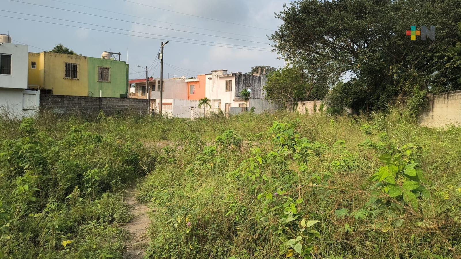 Piden concluir barda para evitar robos en fraccionamiento Laguna Real de Veracruz puerto