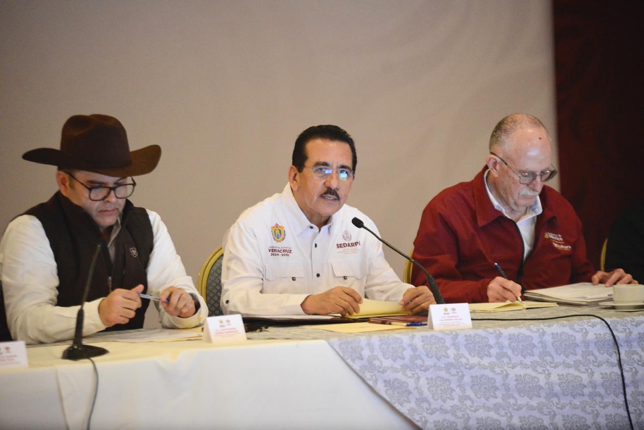 Federación y Estado cierran filas para proteger la ganadería contra el gusano barrenador