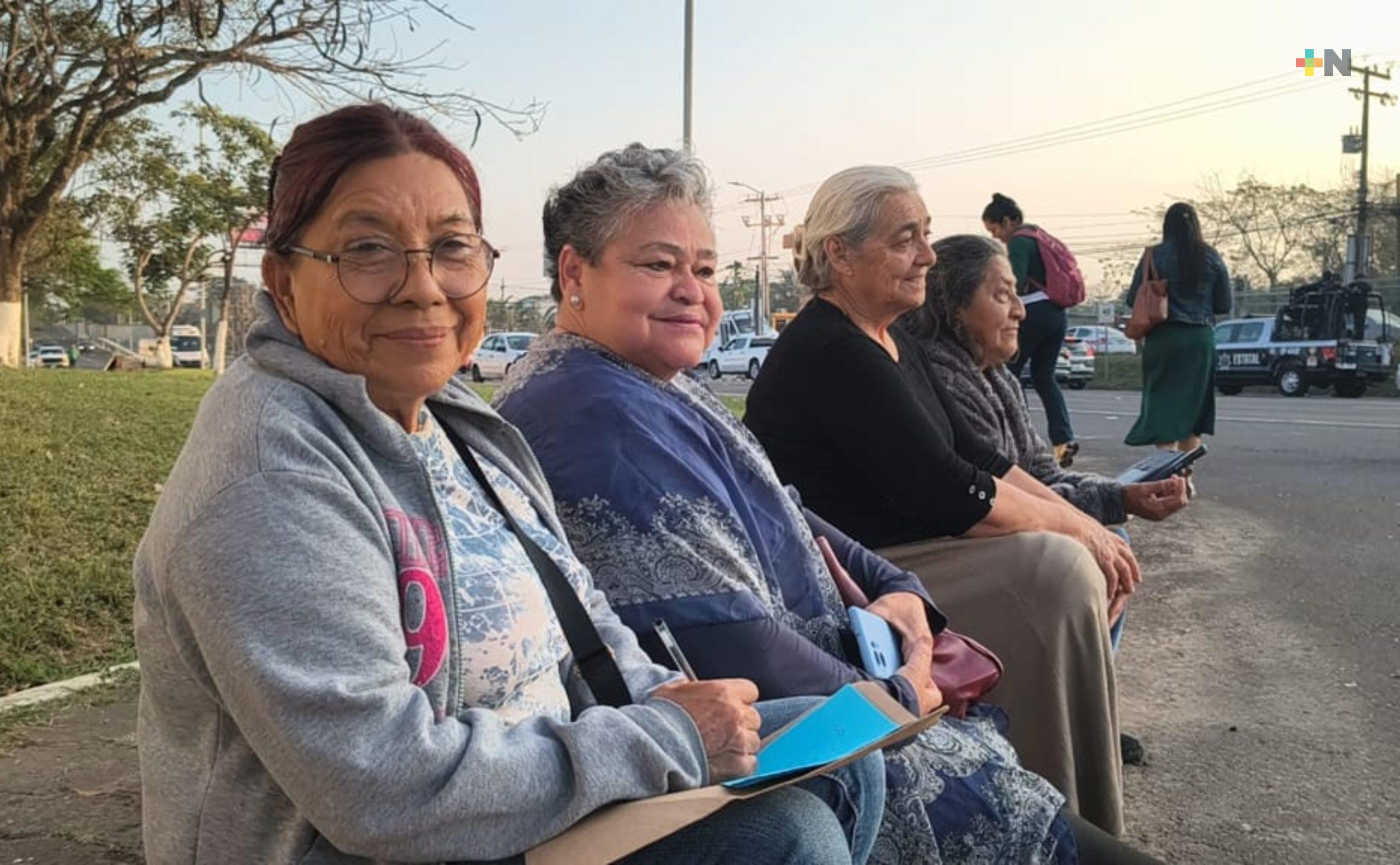Adultas mayores acompañaron a Presidenta Sheinbaum en visita a Veracruz